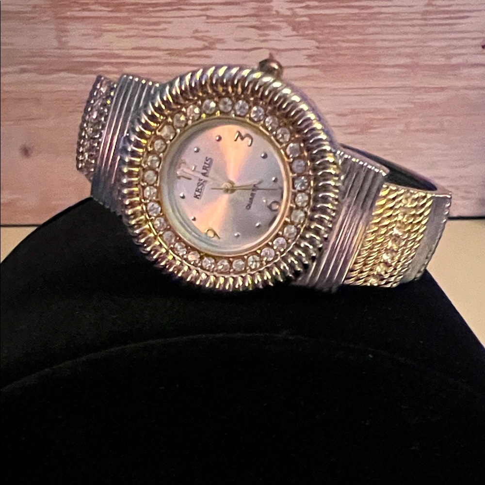 “The Watch That Time Forgot” Vintage KESSARIS Two-Tone Women’s Cuff Wrist Watch